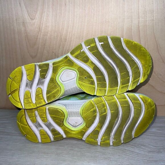 Asics Gel Nimbus 22 Mint Tint Safety Yellow 1012A663 Women's 9 - Picture 7 of 11
